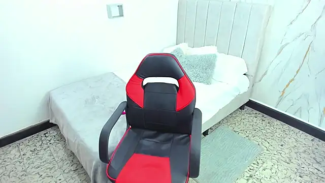 Snapshot of Amira_mansour chatting on November 7, 2025, 4:22 pm Amira mansour online show from November 7, 2025, 4:22 pm