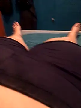 lulu20  online show from October 22, 2025, 12:26 pm