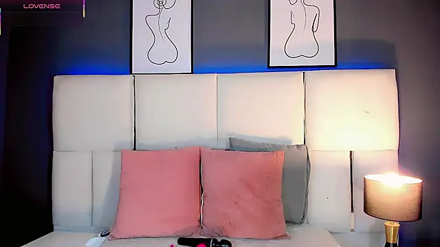 Snapshot of KIISHANNY chatting on April 20, 2026, 6:05 am KIISHANNY online show from April 20, 2026, 6:05 am
