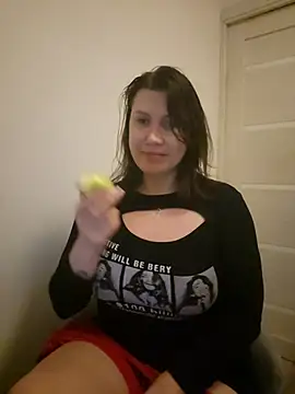 Snapshot of Ambika_beauty chatting on May 3, 2026, 7:06 pm Ambika beauty online show from May 3, 2026, 7:06 pm