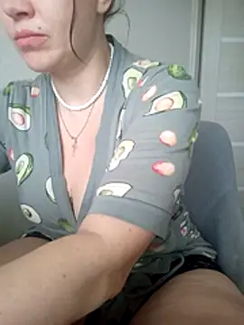 Snapshot of Ambika_beauty chatting on April 9, 2026, 12:33 pm Ambika beauty online show from April 9, 2026, 12:33 pm