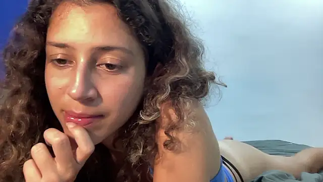 Snapshot of absoluthorrorfield chatting on February 27, 2026, 4:18 pm absoluthorrorfield online show from February 27, 2026, 4:18 pm