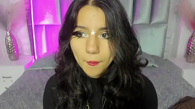 Snapshot of HollyPeach chatting on March 29, 2026, 4:52 pm HollyPeach online show from March 29, 2026, 4:52 pm