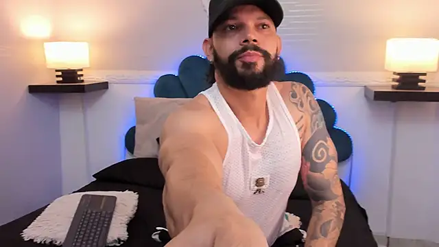 AlukardBig online show from November 13, 2025, 1:04 pm