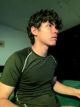 Snapshot of Im_Camii chatting on November 18, 2025, 5:16 pm Im Camii online show from November 18, 2025, 5:16 pm