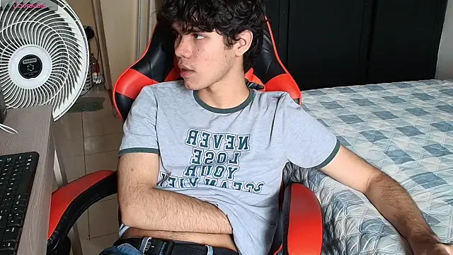 Snapshot of Im_Camii chatting on November 10, 2025, 7:08 pm Im Camii online show from November 10, 2025, 7:08 pm