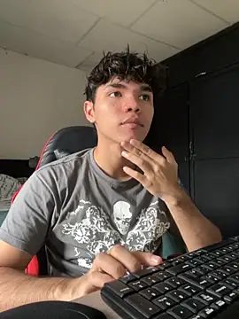 Snapshot of Im_Camii chatting on November 29, 2025, 7:36 pm Im Camii online show from November 29, 2025, 7:36 pm