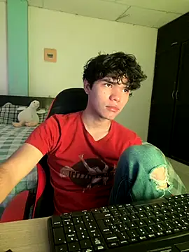 Snapshot of Im_Camii chatting on October 30, 2025, 4:37 pm Im Camii online show from October 30, 2025, 4:37 pm