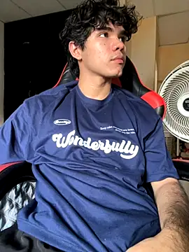 Snapshot of Im_Camii chatting on November 9, 2025, 6:23 pm Im Camii online show from November 9, 2025, 6:23 pm