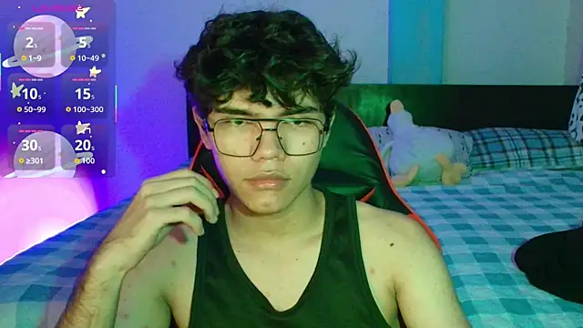 Snapshot of Im_Camii chatting on October 25, 2025, 10:43 pm Im Camii online show from October 25, 2025, 10:43 pm