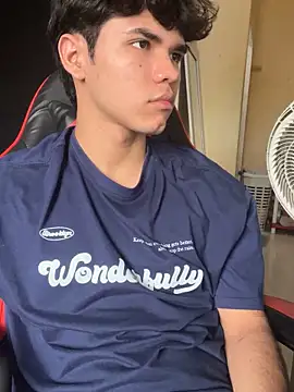 Snapshot of Im_Camii chatting on November 21, 2025, 6:51 pm Im Camii online show from November 21, 2025, 6:51 pm