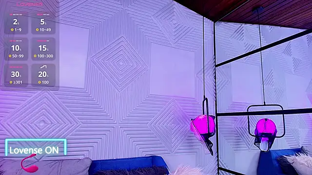 Snapshot of CinnamonHeat chatting on October 20, 2025, 11:11 am CinnamonHeat online show from October 20, 2025, 11:11 am