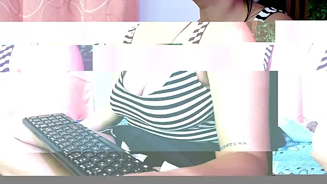 Snapshot of creysydulce chatting on November 7, 2025, 1:10 am creysydulce online show from November 7, 2025, 1:10 am