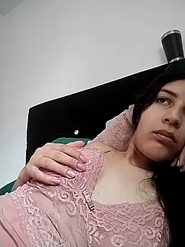 Thaila-Aurora online show from October 26, 2025, 2:28 pm