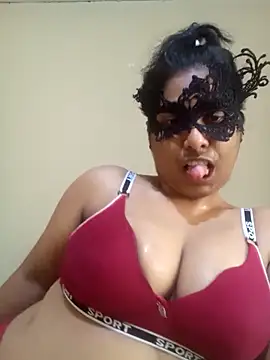 Snapshot of Expose_Queen chatting on March 28, 2026, 9:54 am Expose Queen online show from March 28, 2026, 9:54 am