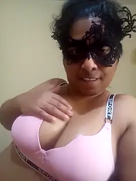 Snapshot of Expose_Queen chatting on March 27, 2026, 6:11 am Expose Queen online show from March 27, 2026, 6:11 am