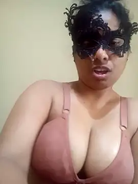 Snapshot of Expose_Queen chatting on March 11, 2026, 5:12 am Expose Queen online show from March 11, 2026, 5:12 am