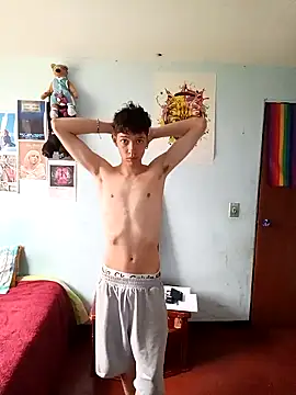 heyy noah11 online show from October 13, 2025, 6:42 pm