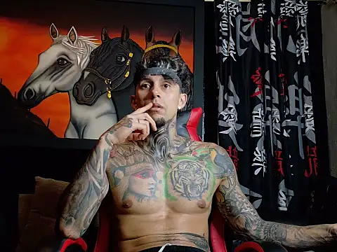 Snapshot of Molotov_Explosive chatting on October 22, 2025, 11:36 pm Molotov Explosive online show from October 22, 2025, 11:36 pm