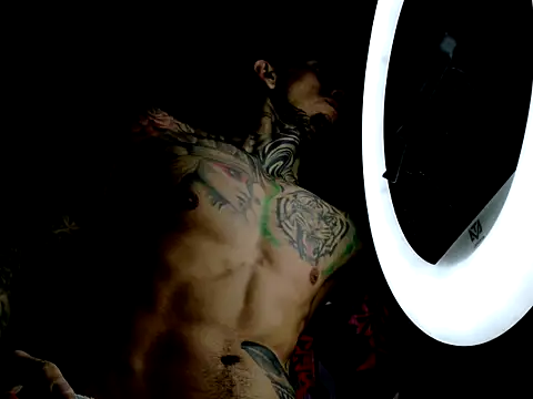 Snapshot of Molotov_Explosive chatting on October 13, 2025, 4:30 pm Molotov Explosive online show from October 13, 2025, 4:30 pm