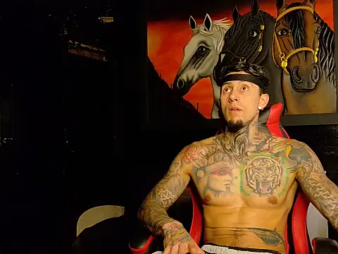 Snapshot of Molotov_Explosive chatting on November 16, 2025, 8:57 pm Molotov Explosive online show from November 16, 2025, 8:57 pm