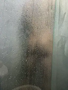 Snapshot of Molotov_Explosive chatting on November 11, 2025, 3:51 pm Molotov Explosive online show from November 11, 2025, 3:51 pm