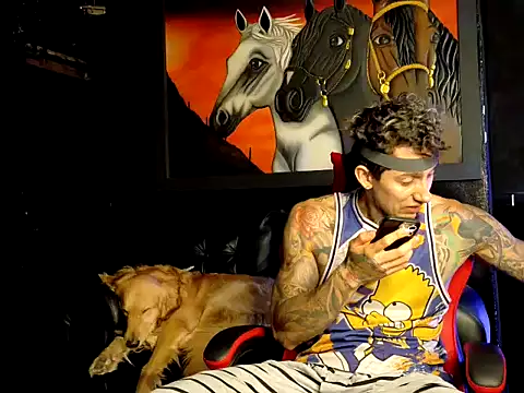 Snapshot of Molotov_Explosive chatting on November 27, 2025, 8:20 pm Molotov Explosive online show from November 27, 2025, 8:20 pm