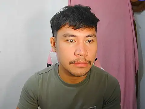 BennyHotPh online show from October 11, 2025, 4:24 am