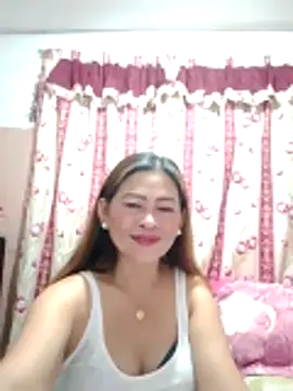 Snapshot of merr_ann123 chatting on April 2, 2026, 11:39 am merr ann123 online show from April 2, 2026, 11:39 am