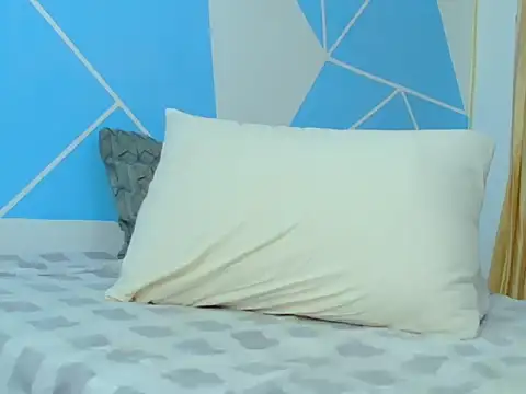 Snapshot of isabellaqueens chatting on December 5, 2025, 9:12 pm isabellaqueens online show from December 5, 2025, 9:12 pm