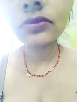 kiara-simmi online show from January 8, 2026, 1:11 am