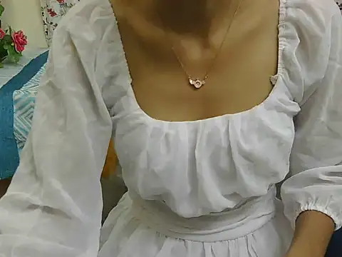 Snapshot of hii_tanisha chatting on November 4, 2025, 5:11 am hii tanisha online show from November 4, 2025, 5:11 am