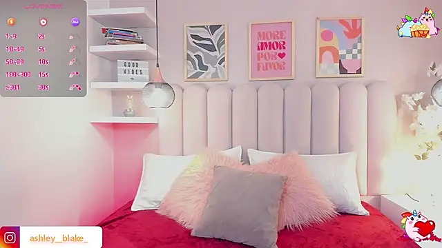 Snapshot of Isabella__gonzalez_ chatting on January 10, 2026, 3:13 am Isabella gonzalez online show from January 10, 2026, 3:13 am