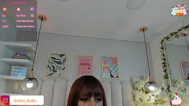 Isabella  gonzalez  online show from February 14, 2026, 3:18 am