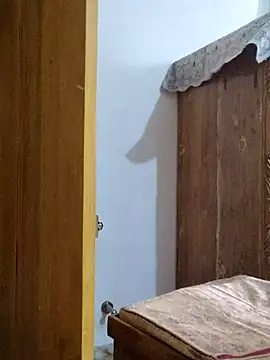 Tanha18 online show from December 5, 2025, 6:56 am