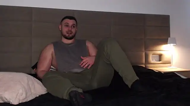 Snapshot of BriannSmith chatting on February 20, 2026, 1:57 pm BriannSmith online show from February 20, 2026, 1:57 pm