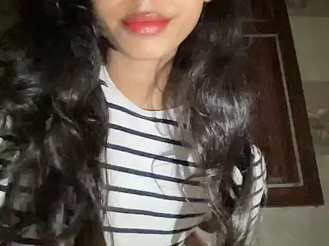 Snapshot of youngriri2 chatting on October 23, 2025, 1:43 pm youngriri2 online show from October 23, 2025, 1:43 pm