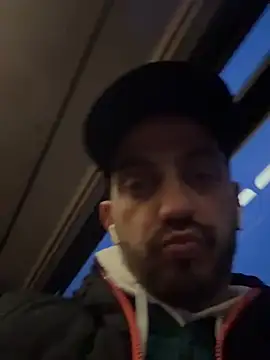 Snapshot of AlexGogo23 chatting on March 15, 2026, 6:04 pm AlexGogo23 online show from March 15, 2026, 6:04 pm