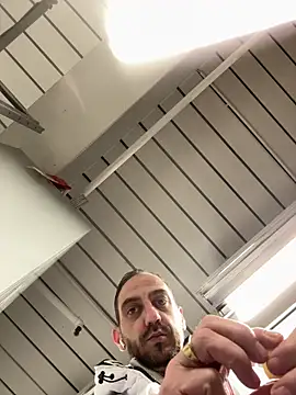 Snapshot of AlexGogo23 chatting on March 24, 2026, 4:56 am AlexGogo23 online show from March 24, 2026, 4:56 am