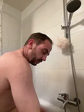 Snapshot of AlexGogo23 chatting on March 25, 2026, 7:35 pm AlexGogo23 online show from March 25, 2026, 7:35 pm