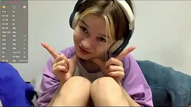 LorRebak online show from November 25, 2025, 12:16 pm