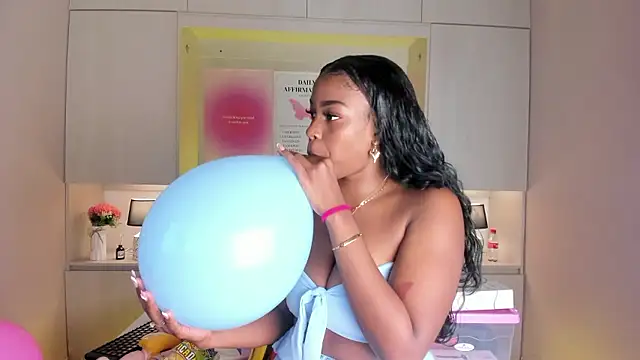 MaraBaker online show from January 13, 2026, 11:47 am