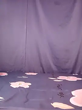 Mishel hot online show from November 7, 2025, 1:43 am