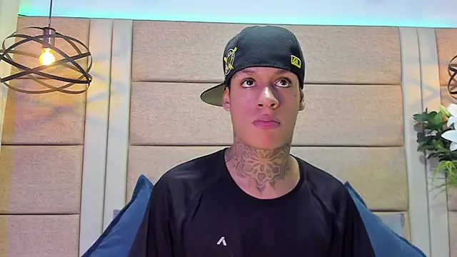 GaelCarter online show from November 13, 2025, 12:58 am