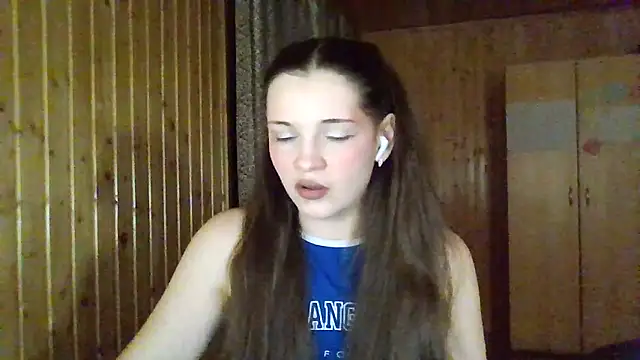 Snapshot of AmeliieLaFleur chatting on February 4, 2026, 7:42 pm AmeliieLaFleur online show from February 4, 2026, 7:42 pm