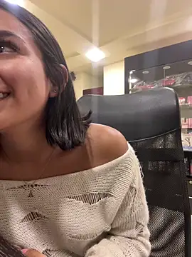 Snapshot of AlyssaRay chatting on February 3, 2026, 9:20 pm AlyssaRay online show from February 3, 2026, 9:20 pm