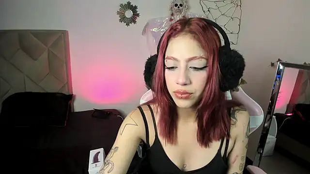 Snapshot of Vicky_Boop chatting on October 15, 2025, 12:57 pm Vicky Boop online show from October 15, 2025, 12:57 pm