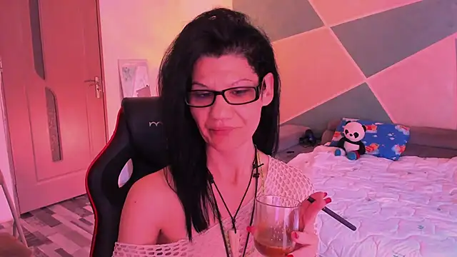SweetSin40 online show from April 28, 2026, 4:39 am
