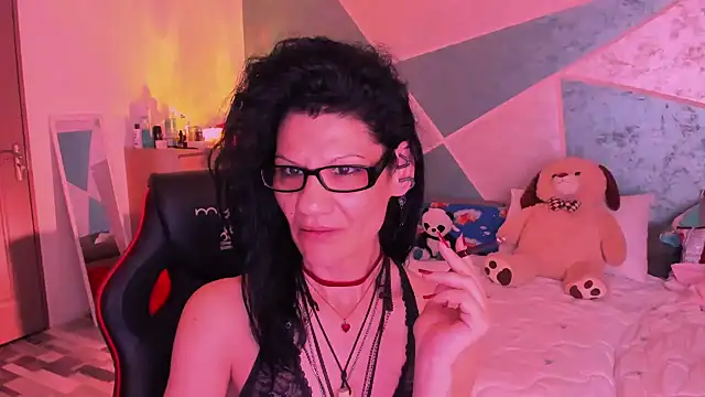 SweetSin40 online show from May 12, 2026, 7:09 pm