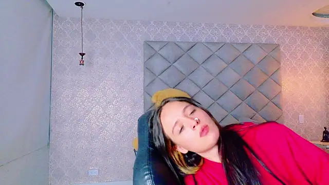 CARO ADAMS1 online show from December 16, 2025, 11:58 am